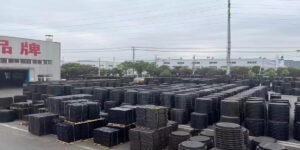 C250 vs D400 manhole cover load class comparison