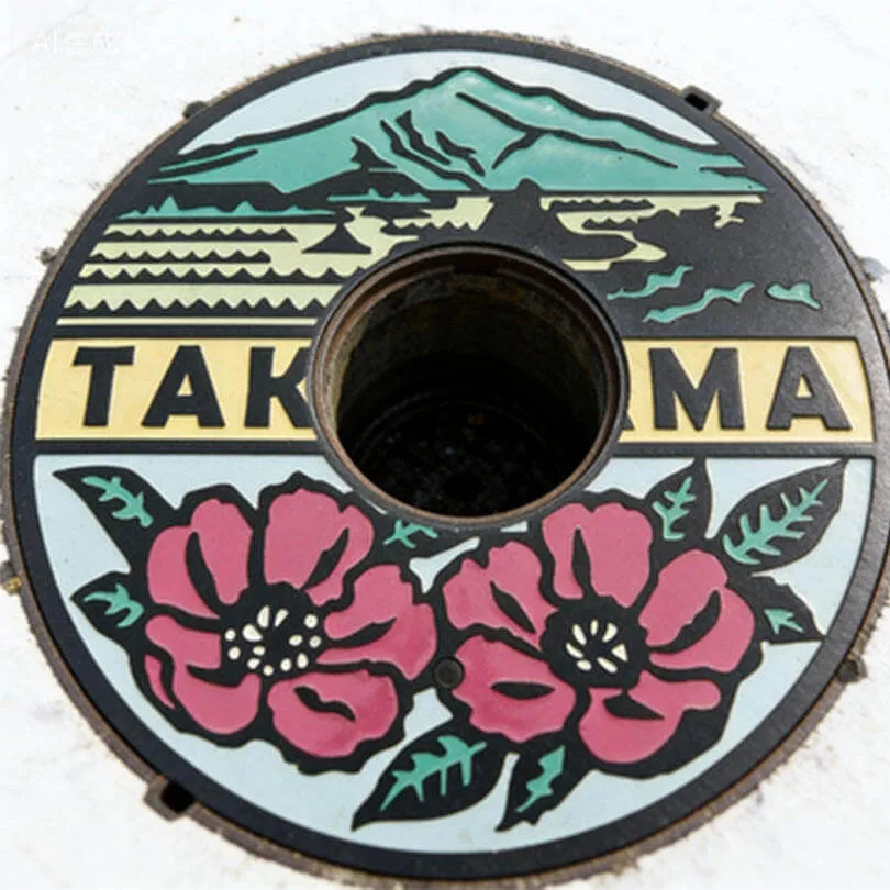 Decorative art manhole cover center opening detail