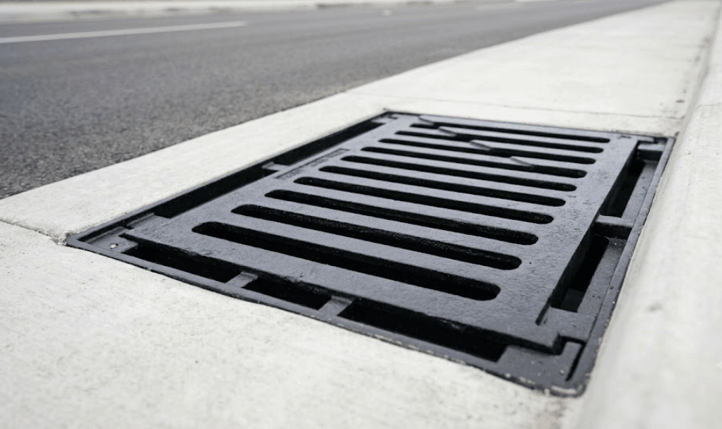How to Prevent Road Drainage Grates from Clogging with Leaves and Debris